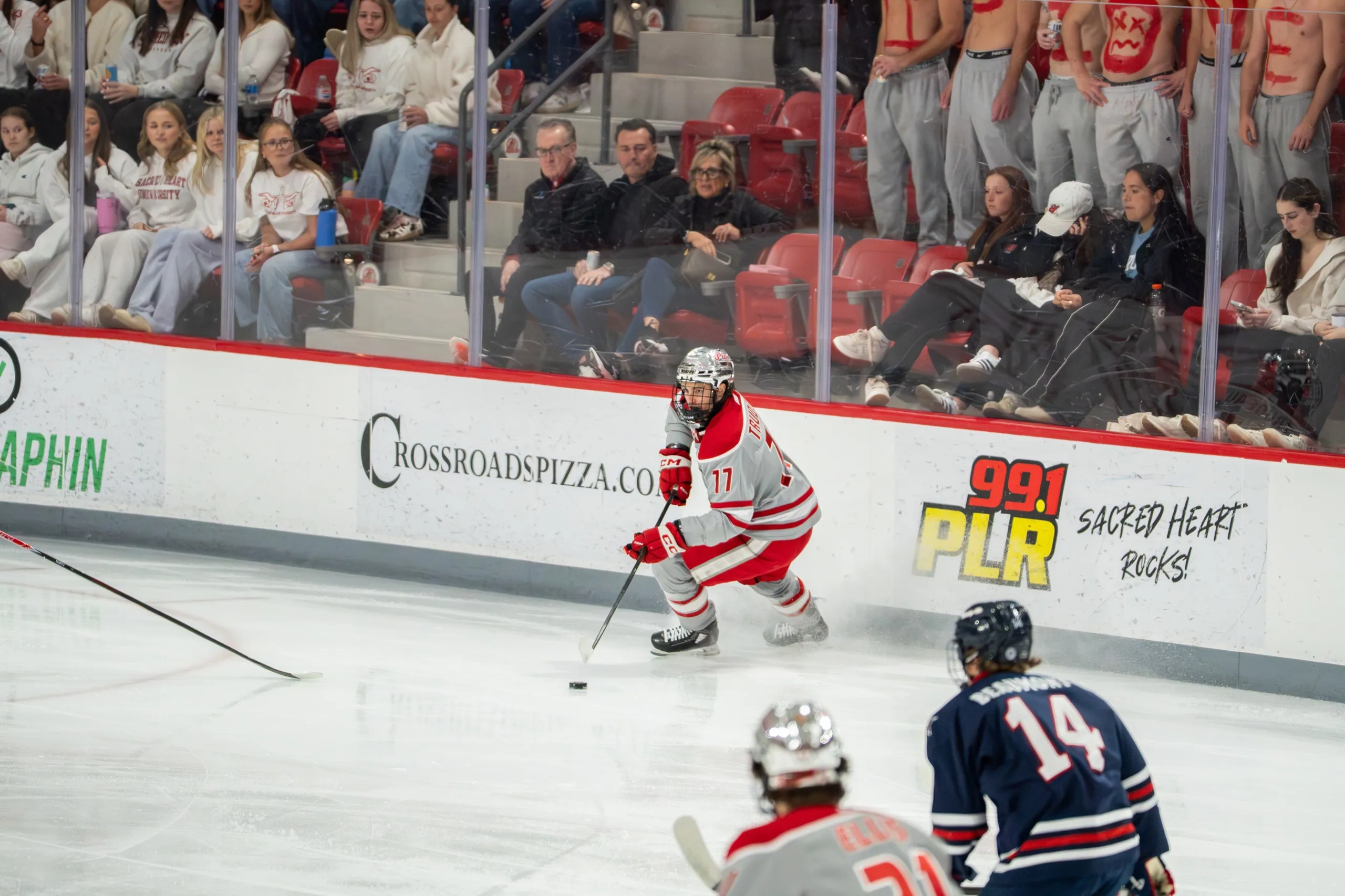 Hockey — 2