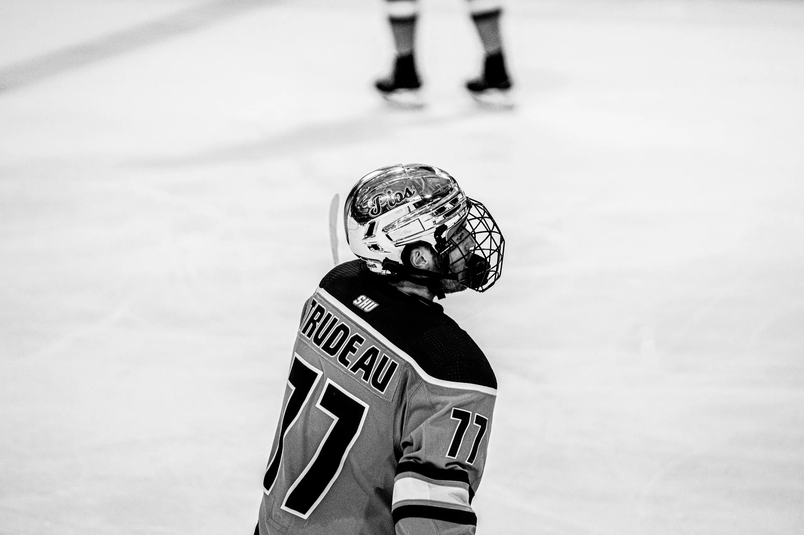 Hockey — 3