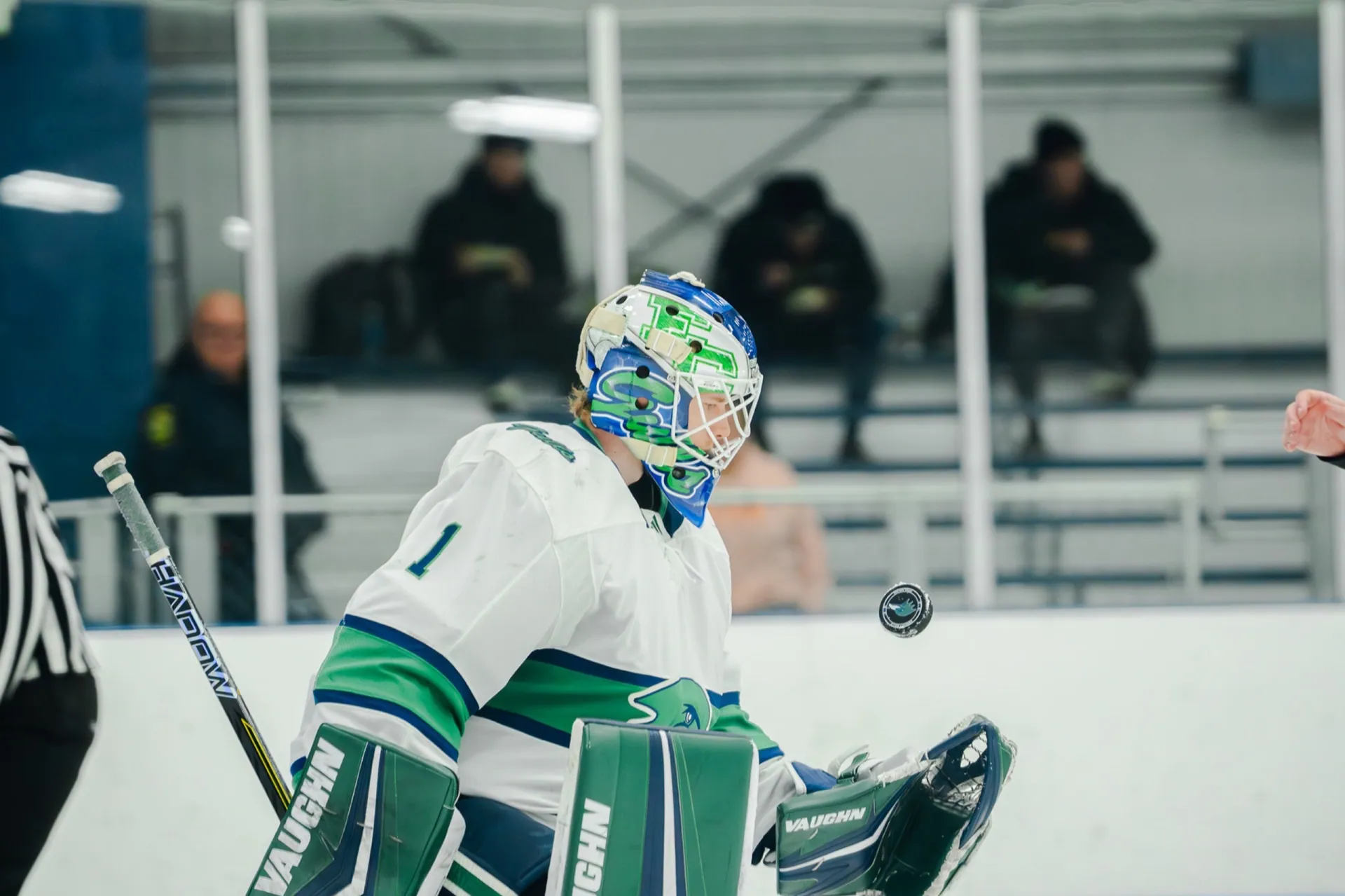 Hockey — 4